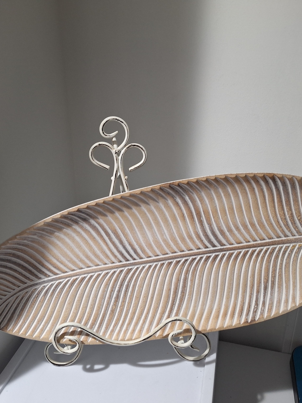 Neutral Carved Leaf Decorative Platter by